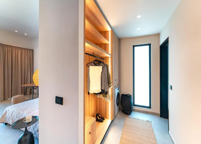 Afesou Suites